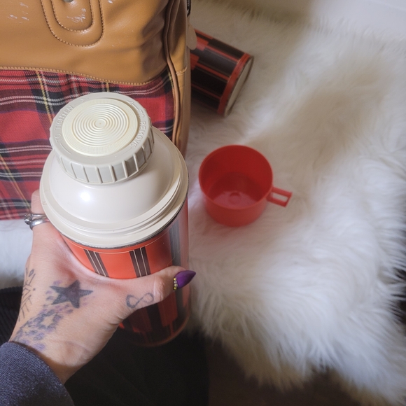 Vtg 1971 Thermos Red Plaid 3pc Picnic Set - Picture 6 of 15